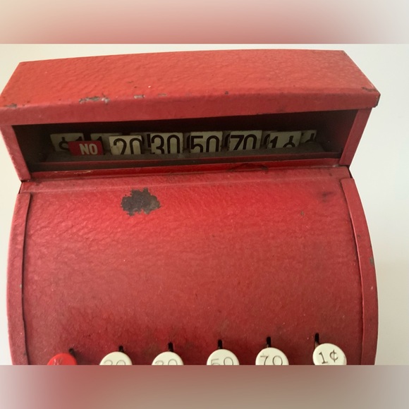 Vintage Red Toy Cash Register - Picture 6 of 12